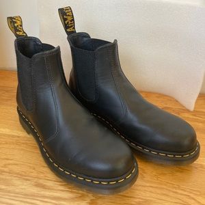 Dr. Martens Chelsea boot
